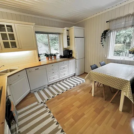 Holiday home Anchor Point *
